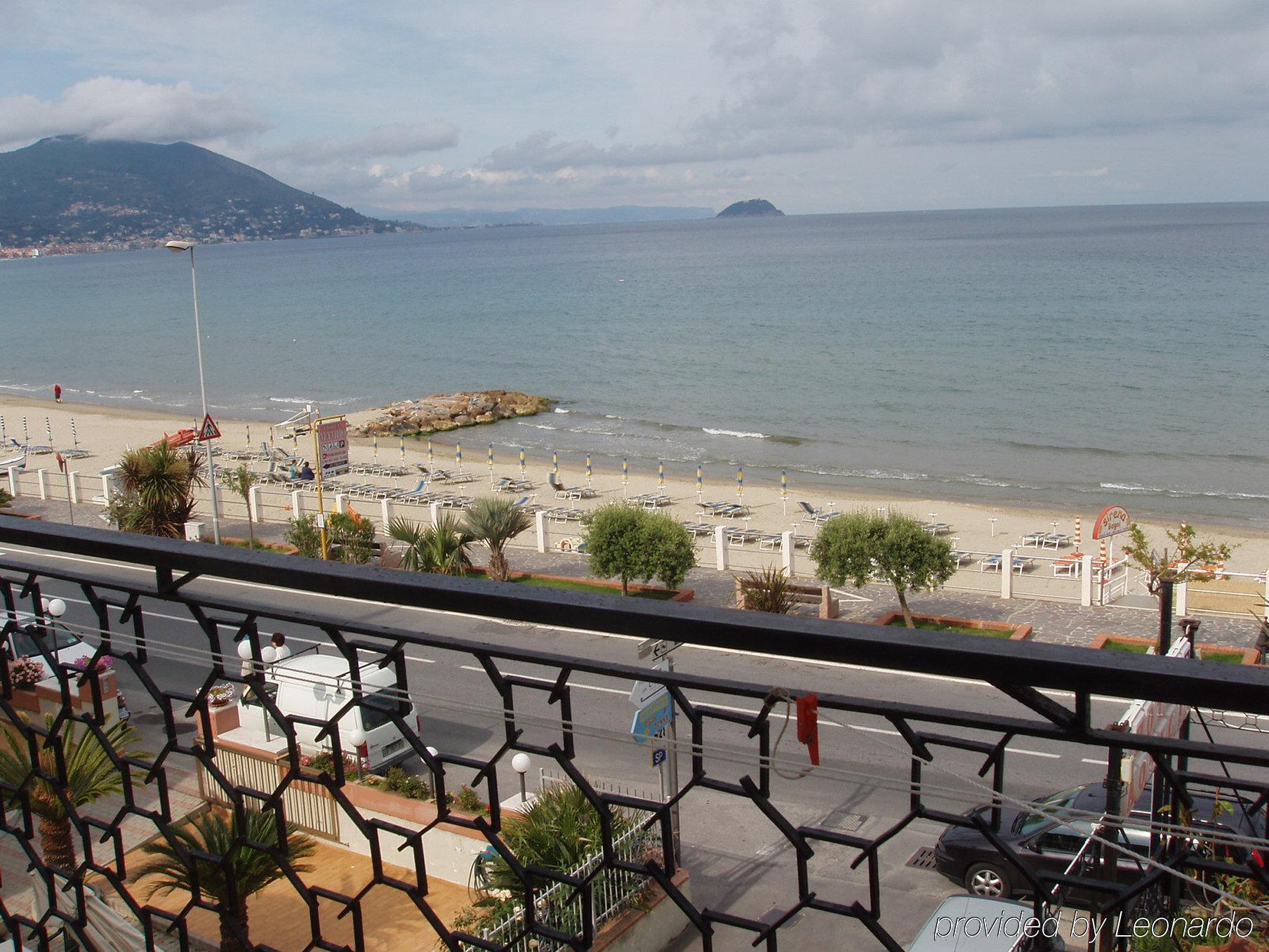 Hotel Aquilia Laigueglia Exterior photo
