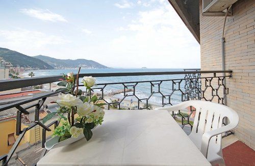 Hotel Aquilia Laigueglia Exterior photo
